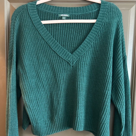 Cropped sweater - Picture 1 of 3